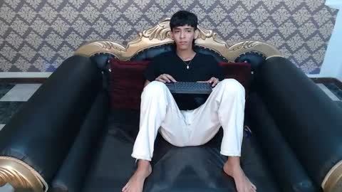 Snapshot of sebas_cat chatting on September 11, 11:27 pm Sebastian Alvarez online show from September 11, 11:27 pm