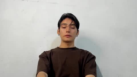 Snapshot of sebas_rosse chatting on December 2, 11:18 pm sebastian online show from December 2, 11:18 pm