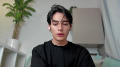 Snapshot of sebas_rosse chatting on January 11, 10:07 pm sebastian online show from January 11, 10:07 pm