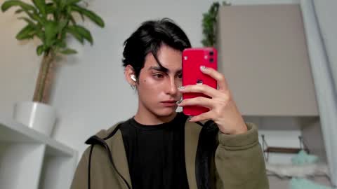 Snapshot of sebas_rosse chatting on January 26, 2:45 am sebastian online show from January 26, 2:45 am