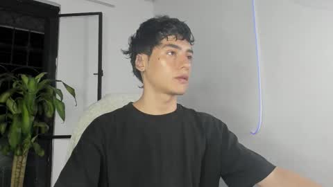 Snapshot of sebas_rosse chatting on September 22, 11:07 pm sebastian online show from September 22, 11:07 pm