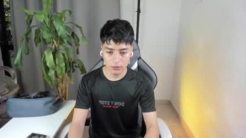 sebastian online show from March 23, 1:04 pm