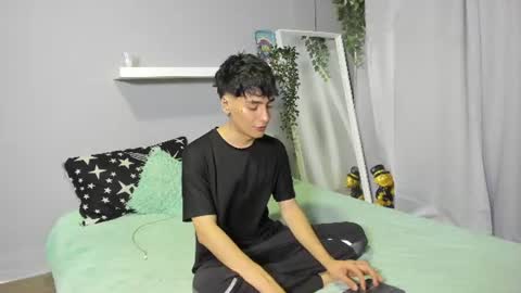 sebastian online show from June 9, 11:27 pm