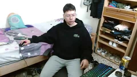 Snapshot of sebasslops chatting on January 27, 4:11 pm Sebas online show from January 27, 4:11 pm