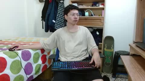 Snapshot of sebasslops chatting on March 6, 6:30 am Sebas online show from March 6, 6:30 am