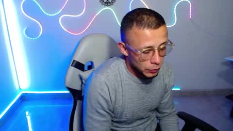 Sebastian online show from November 13, 6:12 am