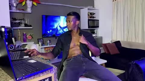 Snapshot of sebastian_grey06 chatting on June 6, 9:14 am SEBASTIAN GREY online show from June 6, 9:14 am