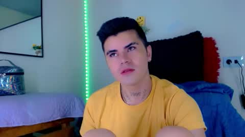 Sebastian online show from December 16, 4:01 pm