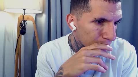 Sebastian online show from October 10, 5:34 pm