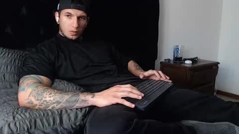 Sebastian online show from February 15, 7:10 pm