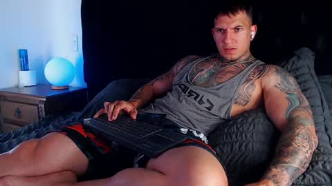 Sebastian online show from April 18, 6:56 pm