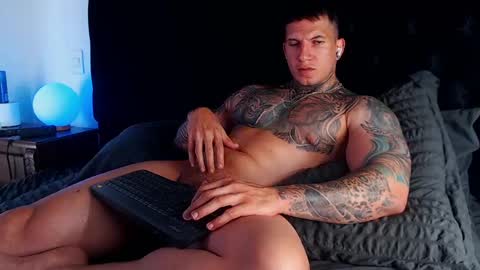 Sebastian online show from April 18, 7:58 pm