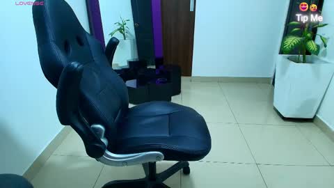 juan  sebastian online show from April 18, 7:58 pm