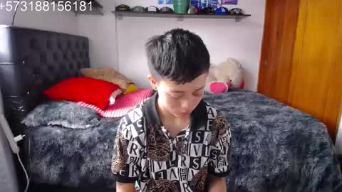 Snapshot of sebastian_posse chatting on November 13, 5:45 pm Myystiic online show from November 13, 5:45 pm