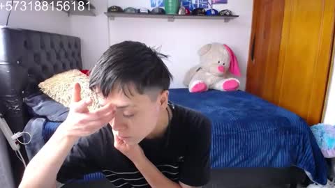 Snapshot of sebastian_posse chatting on November 22, 5:01 pm Myystiic online show from November 22, 5:01 pm