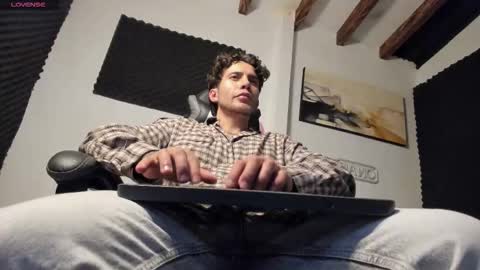 Lucian Sinclair online show from March 8, 1:25 am