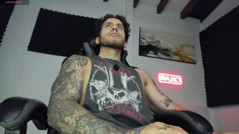 Lucian Sinclair online show from April 22, 2:58 am