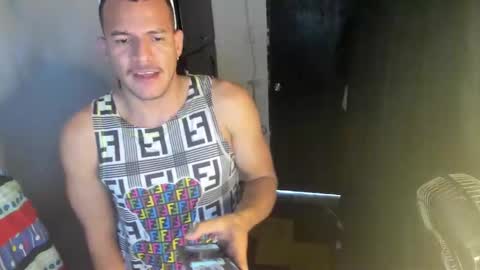 Snapshot of sebastianp13 chatting on December 6, 7:01 pm sebatian palacios online show from December 6, 7:01 pm