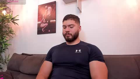 Instagram jeanpaulfit  online show from October 22, 10:53 pm