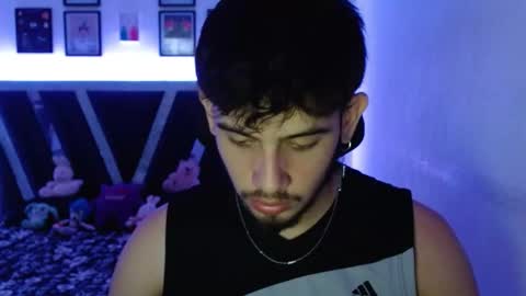 Snapshot of sebasxxl12 chatting on October 3, 4:31 am Sebas online show from October 3, 4:31 am