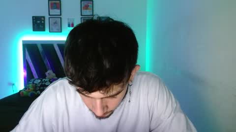 Snapshot of sebasxxl12 chatting on October 15, 4:51 pm Sebas online show from October 15, 4:51 pm