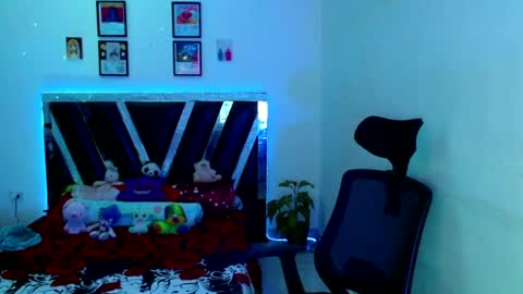 Snapshot of sebasxxl12 chatting on May 17, 12:41 am Sebas online show from May 17, 12:41 am