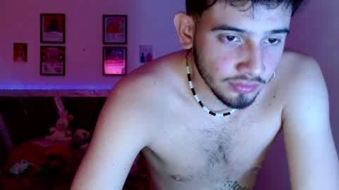Snapshot of sebasxxl12 chatting on May 25, 10:10 am Sebas online show from May 25, 10:10 am