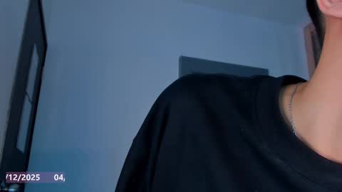 Sebastian online show from December 4, 8:28 pm