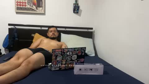 sebaz044 online show from October 18, 5:10 am