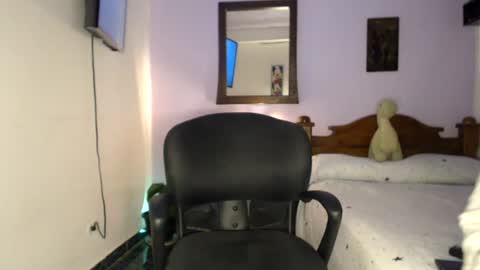 Snapshot of sebferrer chatting on July 7, 12:57 am SebFerrer online show from July 7, 12:57 am