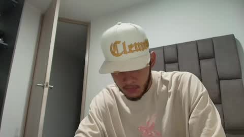 ryan miller online show from February 12, 3:29 am