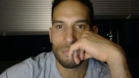 Snapshot of sebroyce chatting on June 12, 5:50 am Sebastian Royce online show from June 12, 5:50 am