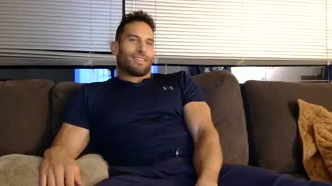 Snapshot of sebroyce chatting on July 14, 4:28 am Sebastian Royce online show from July 14, 4:28 am