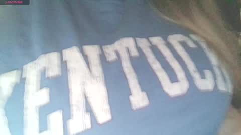 Snapshot of secret18slaveanon chatting on December 20, 6:29 am Sunny online show from December 20, 6:29 am