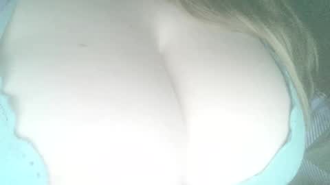 Snapshot of secret18slaveanon chatting on March 7, 9:07 am Sunny online show from March 7, 9:07 am