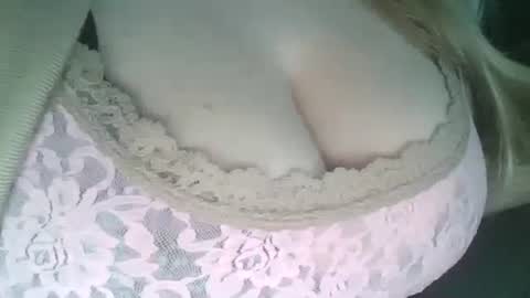 Snapshot of secret18slaveanon chatting on September 13, 10:53 pm Sunny online show from September 13, 10:53 pm