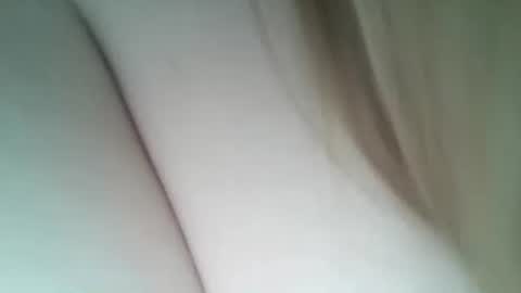 Snapshot of secret18slaveanon chatting on September 17, 3:19 am Sunny online show from September 17, 3:19 am