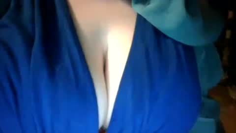 Snapshot of secret18slaveanon chatting on October 3, 2:41 am Sunny online show from October 3, 2:41 am