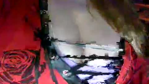 Snapshot of secret18slaveanon chatting on October 22, 7:52 am Sunny online show from October 22, 7:52 am