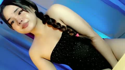 kwen online show from March 4, 11:49 am