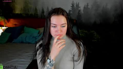 Snapshot of secret_goddes chatting on September 28, 5:02 am Catrin Mo Tu We Th Fr 5 GMT 3am-9am online show from September 28, 5:02 am