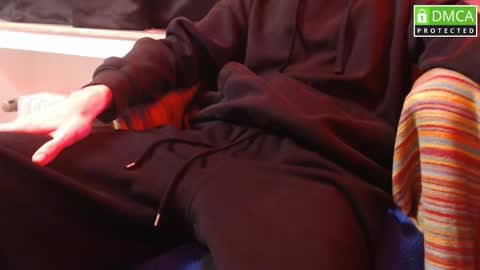 maybe Phil  online show from November 27, 7:05 pm