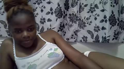 cruce online show from November 15, 12:45 pm