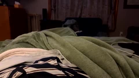 secretagent17 online show from April 14, 5:57 am