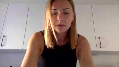 Snapshot of secretangel3 chatting on July 5, 4:03 pm secretangel3 online show from July 5, 4:03 pm
