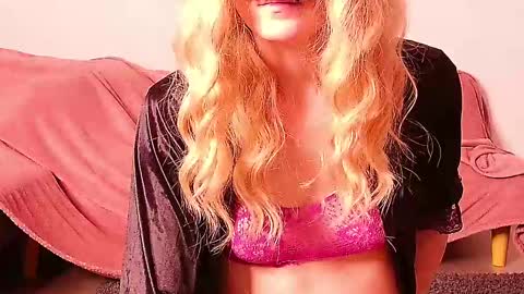 Snapshot of secretanni chatting on February 16, 4:09 am Anni online show from February 16, 4:09 am