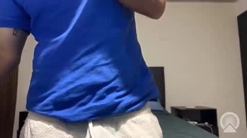 secretaura online show from April 25, 3:31 am