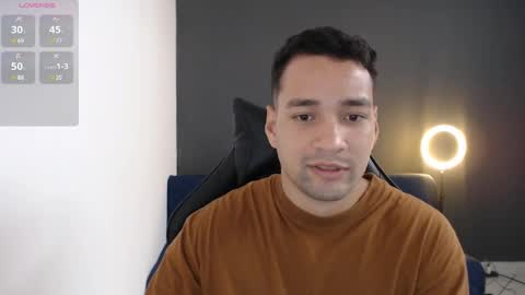 Snapshot of secretboy5000 chatting on February 7, 1:32 pm Jex online show from February 7, 1:32 pm