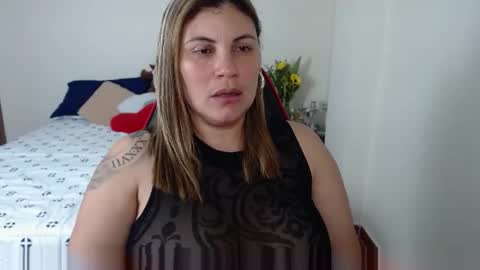 Secret Bella online show from May 11, 9:59 am