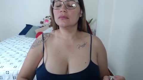 Secret Bella online show from May 17, 10:22 am